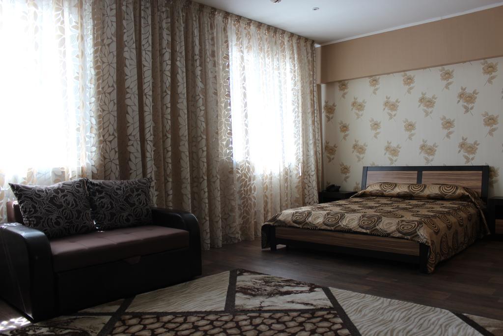 Hotel Zumrat Караганда Экстерьер фото
